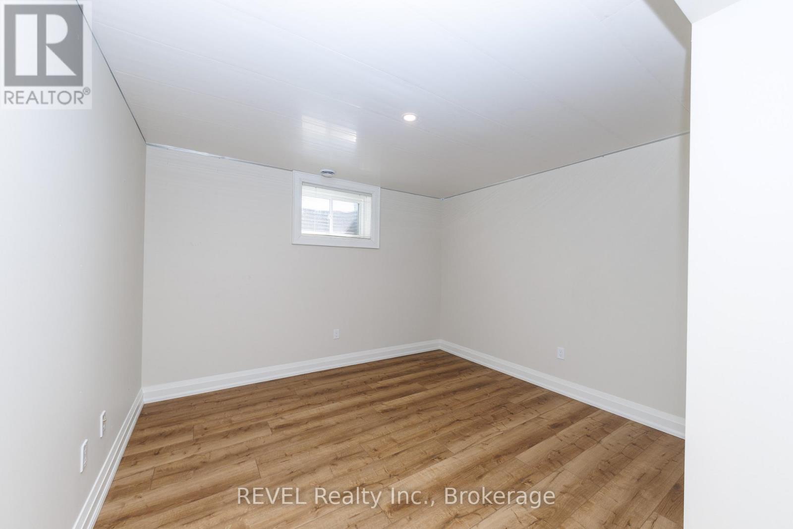 190 Oakdale Avenue, St. Catharines, Ontario  L2P 2K8 - Photo 43 - X12870928