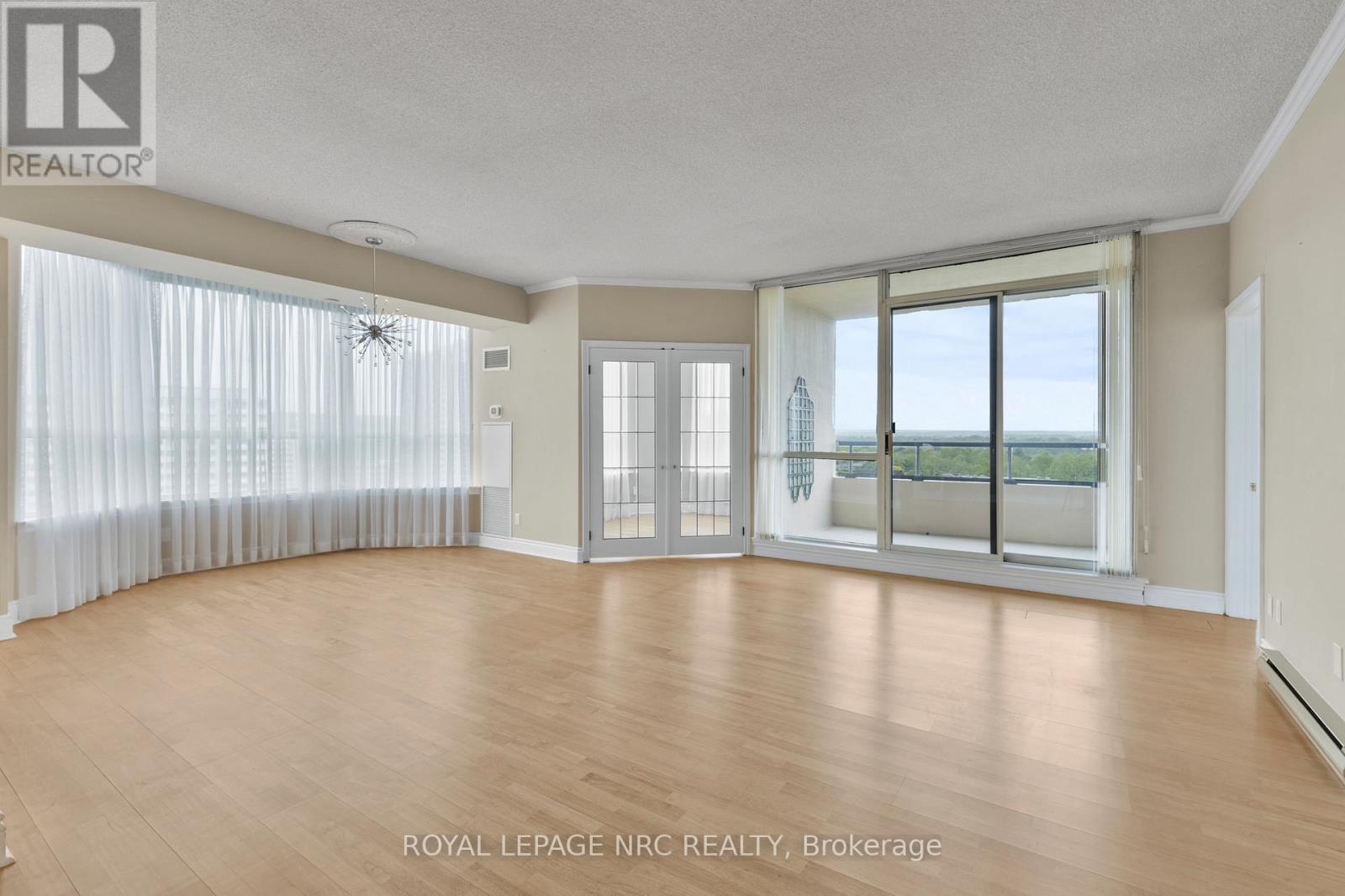 Ph6 - 3 Towering Heights Boulevard, St. Catharines, Ontario  L2T 4A4 - Photo 12 - X12870998