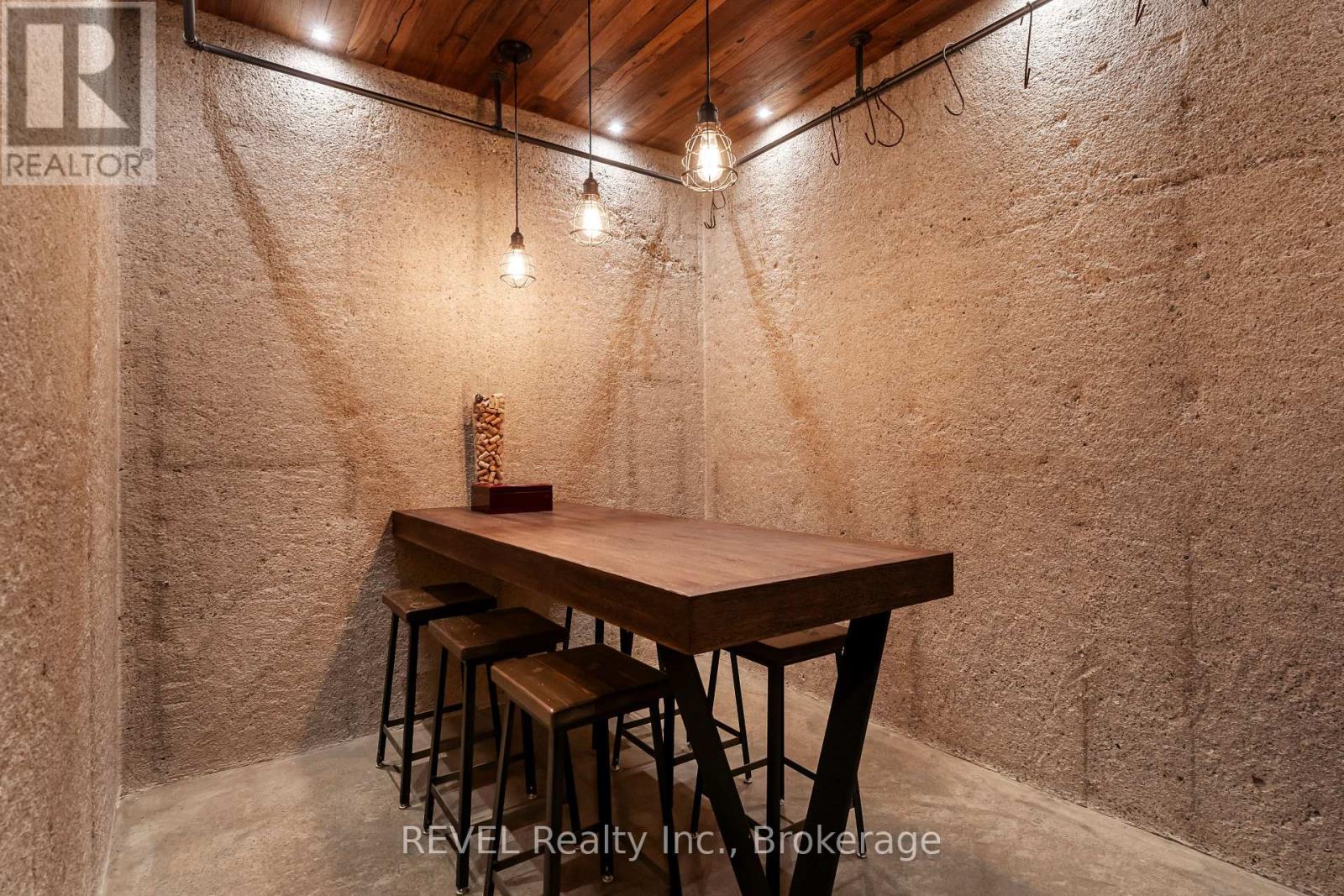 250 Canboro Road, Pelham, Ontario  L0S 1M0 - Photo 38 - X12871036