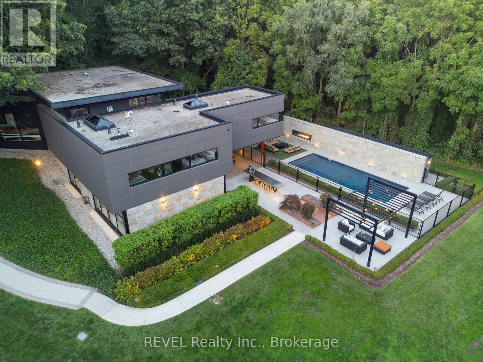 250 Canboro Road, Pelham, Ontario  L0S 1M0 - Photo 5 - X12871036