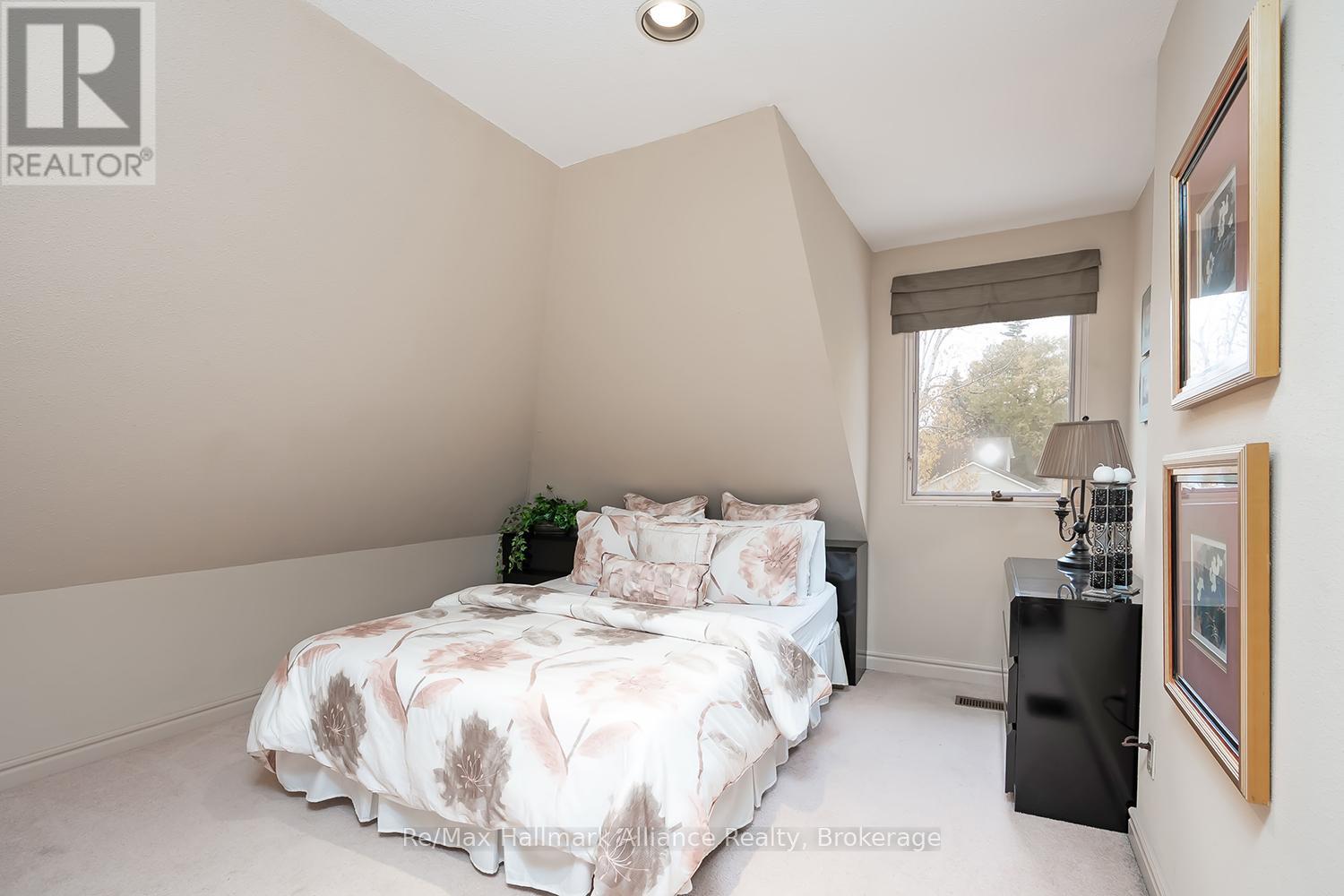 3206 Shoreline Drive, Oakville (Br Bronte), Ontario  L6L 5X4 - Photo 31 - W12871004