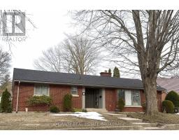 71 NORTH AUGUSTA ROAD, Brockville, Ontario