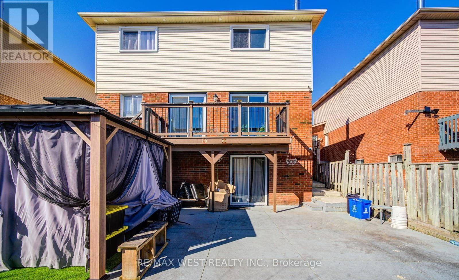 1648 Pepperwood Gate, Pickering, Ontario  L1X 2K3 - Photo 25 - E12859270