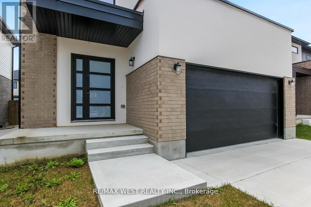 92 Poole Crescent, Middlesex Centre, Ontario  N0L 1R0 - Photo 2 - X12858336