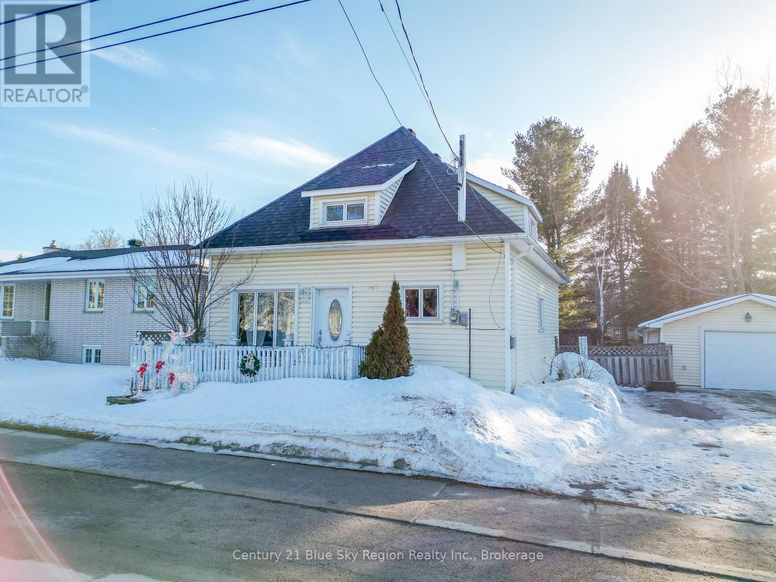 167 Cache Bay Road, West Nipissing (Sturgeon Falls), Ontario  P2B 3H2 - Photo 1 - X12870918