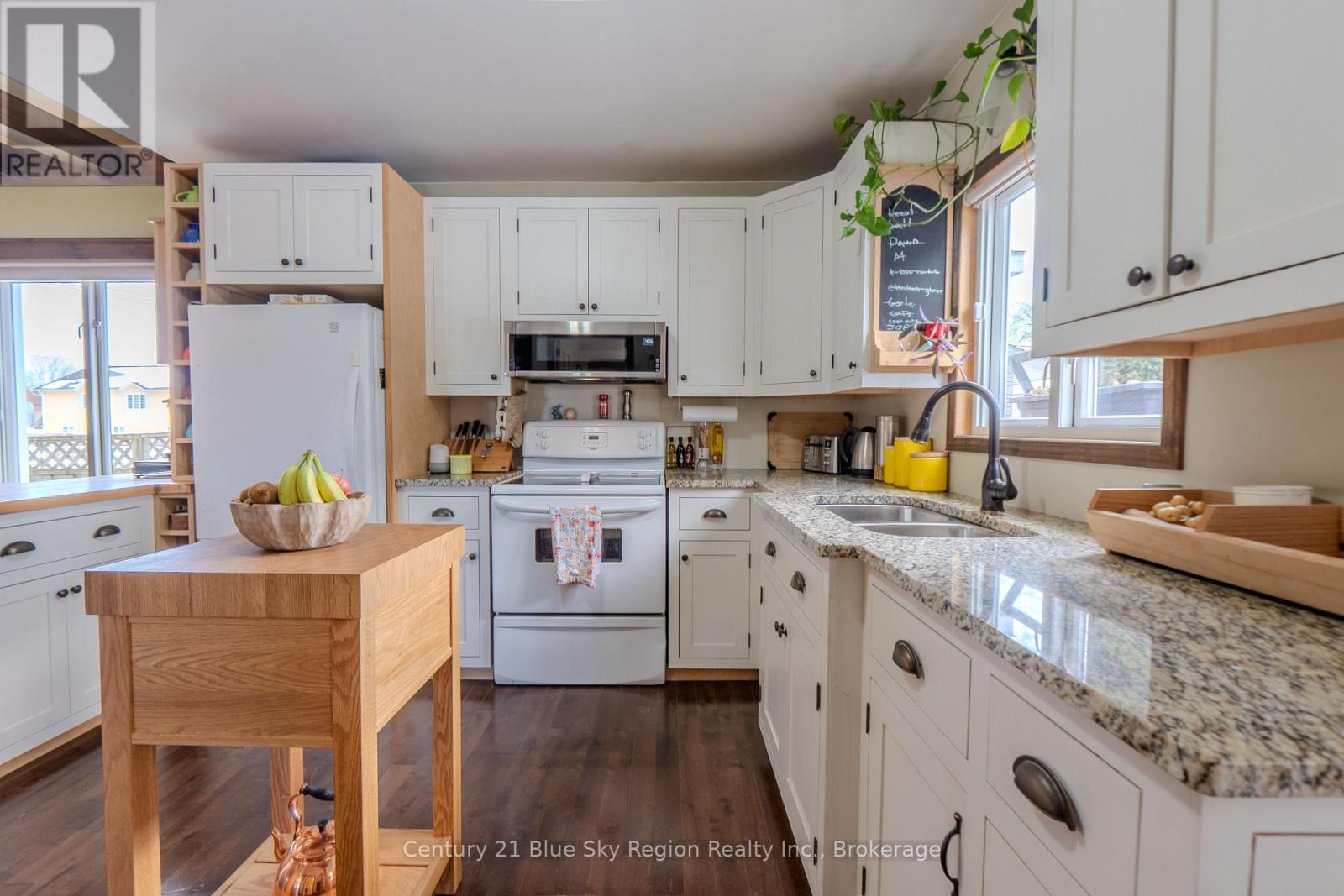 167 Cache Bay Road, West Nipissing (Sturgeon Falls), Ontario  P2B 3H2 - Photo 4 - X12870918