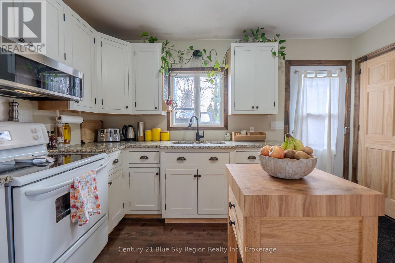 167 Cache Bay Road, West Nipissing (Sturgeon Falls), Ontario  P2B 3H2 - Photo 5 - X12870918