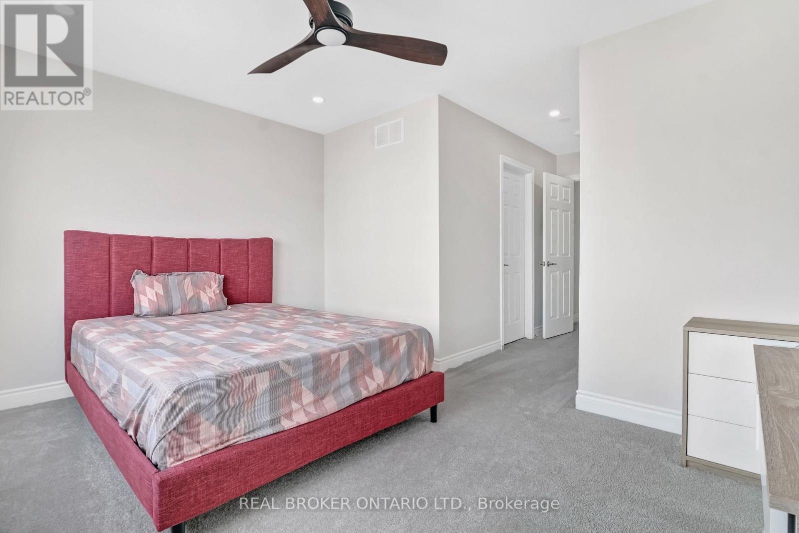 642 Continental Avenue, Ottawa, Ontario  K2V 0R1 - Photo 23 - X12836356