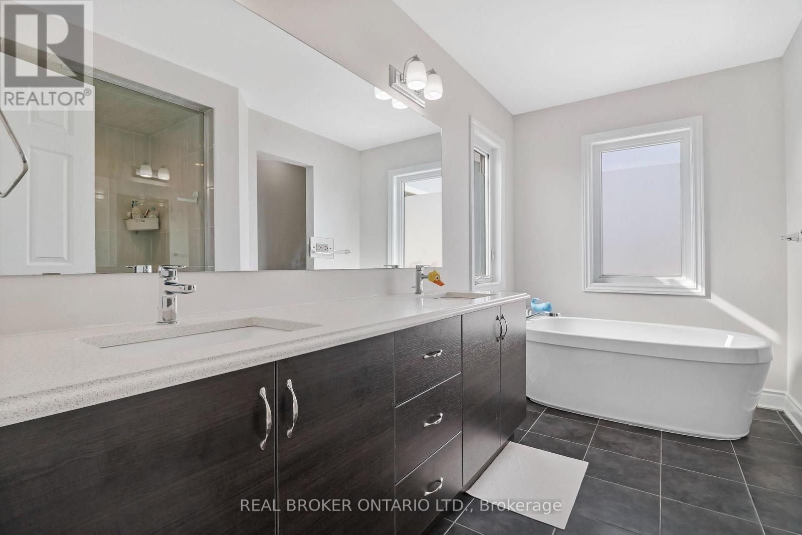 642 Continental Avenue, Ottawa, Ontario  K2V 0R1 - Photo 31 - X12836356