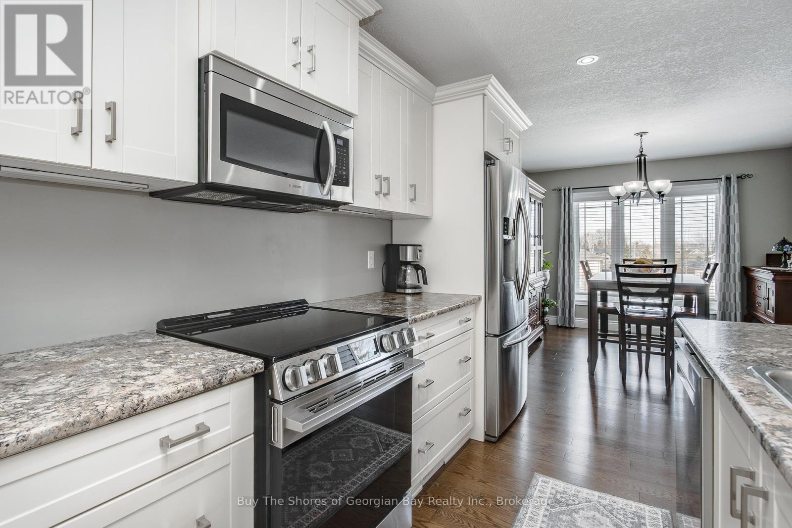 11 Ralph Dalton Boulevard, Tay, Ontario  L0K 2A0 - Photo 10 - S12871142