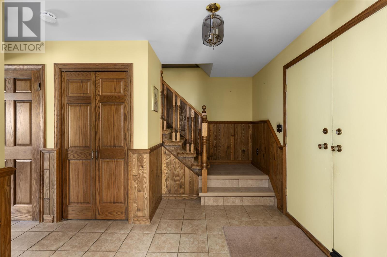 121 Pleasant Dr, Sault Ste. Marie, Ontario  P6B 4E1 - Photo 2 - SM253497