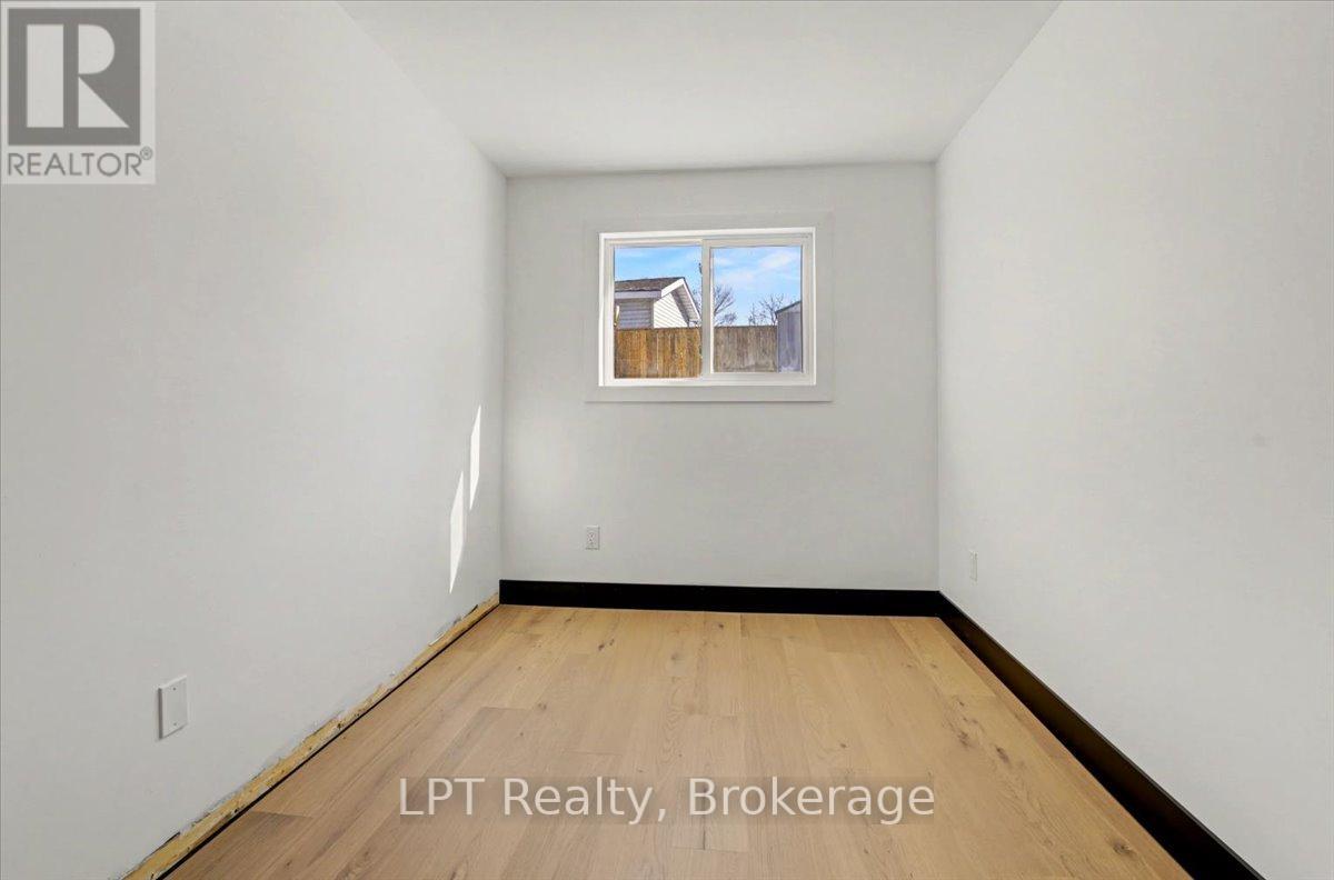 1281 Oxford Street, Oshawa (Lakeview), Ontario  L1J 3W5 - Photo 12 - E12870938