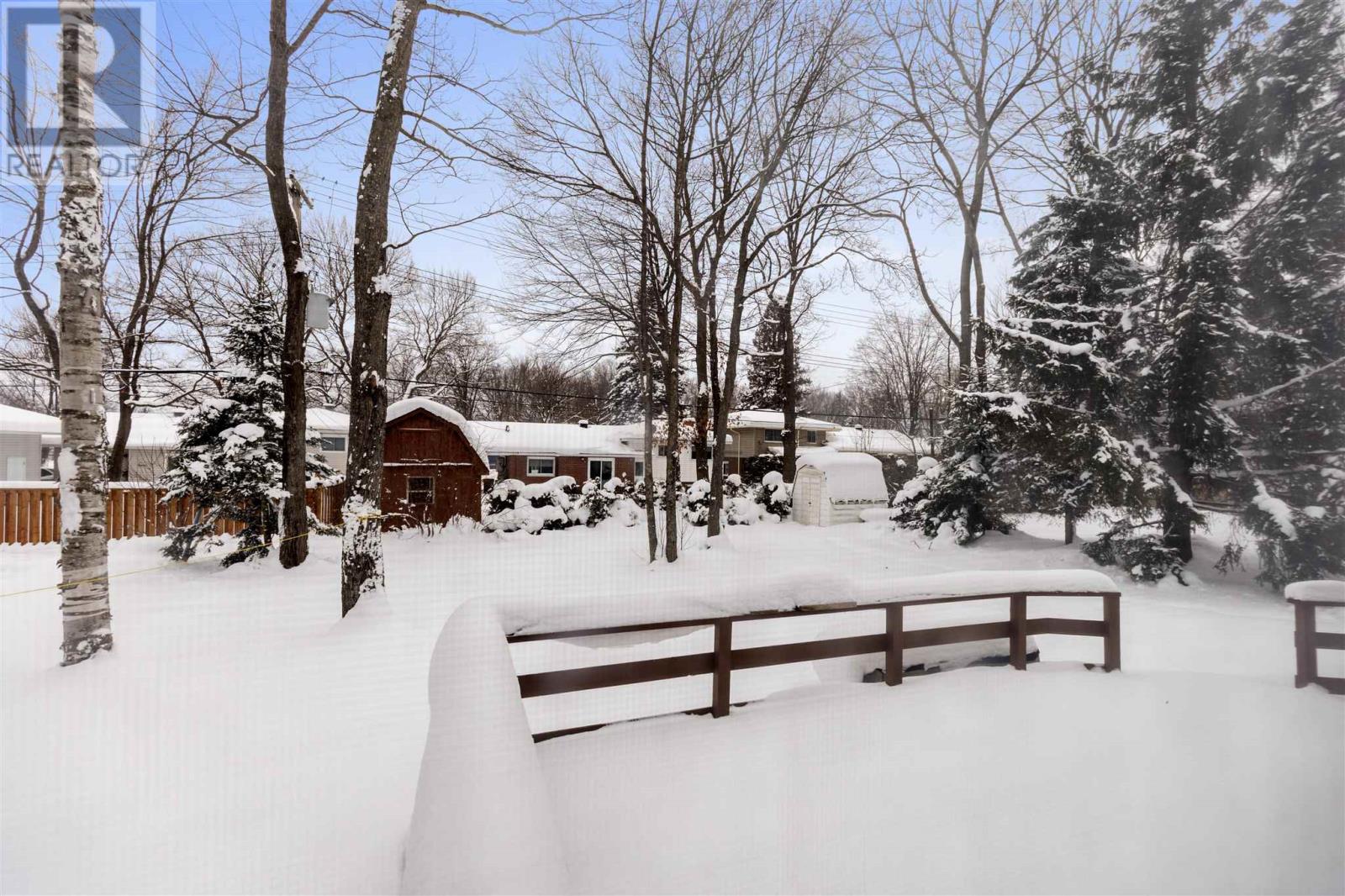 121 Pleasant Dr, Sault Ste. Marie, Ontario  P6B 4E1 - Photo 38 - SM253497