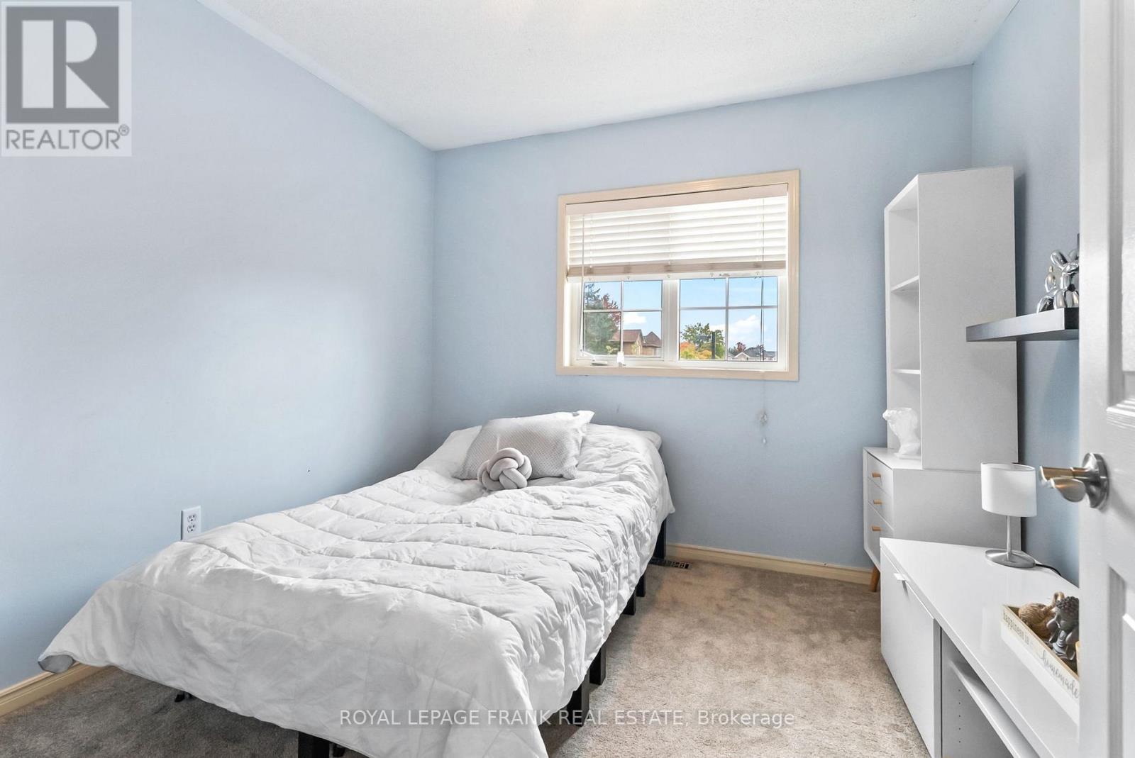 24 Ingold Lane, Ajax (Central), Ontario  L1Z 1K3 - Photo 13 - E12870948