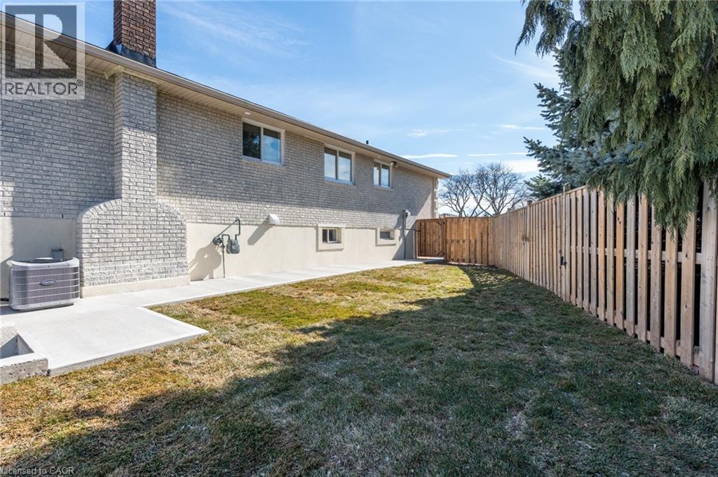 64 Brookstream Court, Hamilton, Ontario  L8K 6J2 - Photo 36 - 40808555