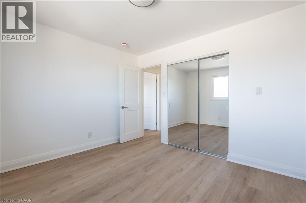 64 Brookstream Court, Hamilton, Ontario  L8K 6J2 - Photo 16 - 40808555