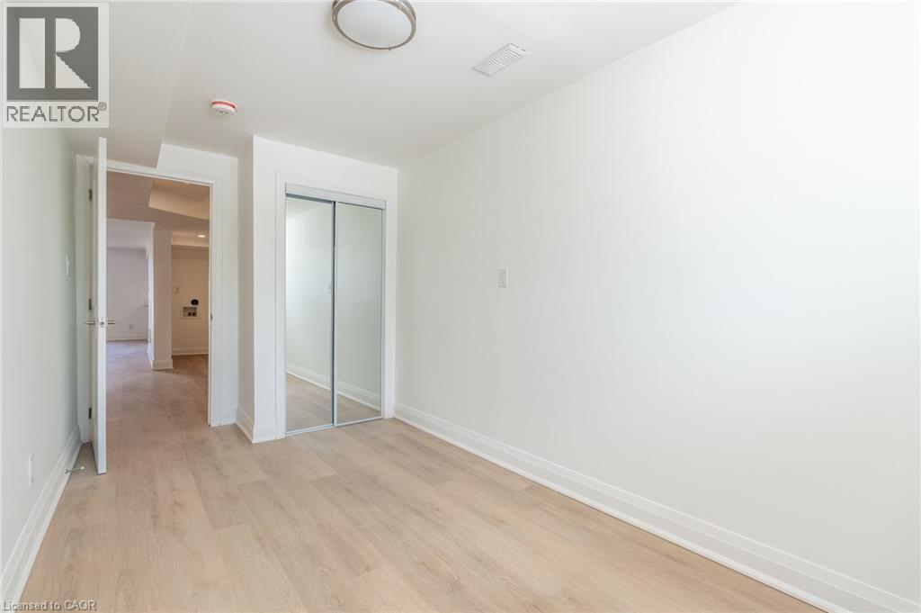 64 Brookstream Court, Hamilton, Ontario  L8K 6J2 - Photo 33 - 40808555