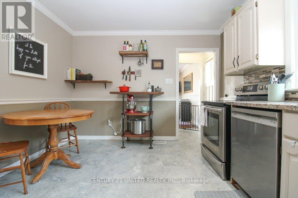 953 Oriole Drive, Peterborough (Northcrest Ward 5), Ontario  K9H 6K6 - Photo 14 - X12871180