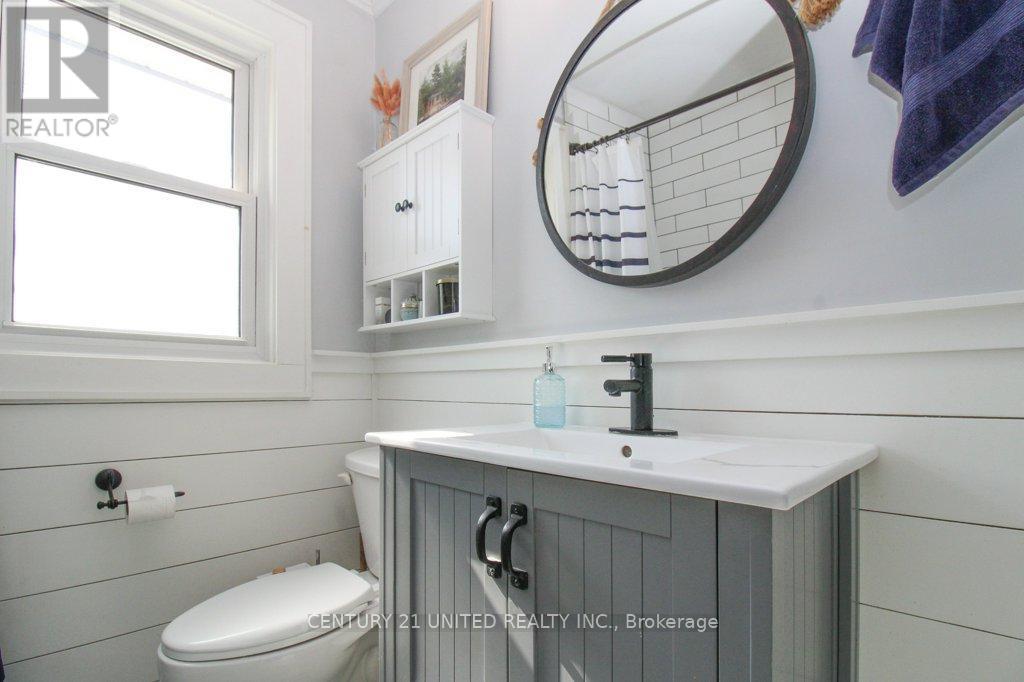 953 Oriole Drive, Peterborough (Northcrest Ward 5), Ontario  K9H 6K6 - Photo 16 - X12871180