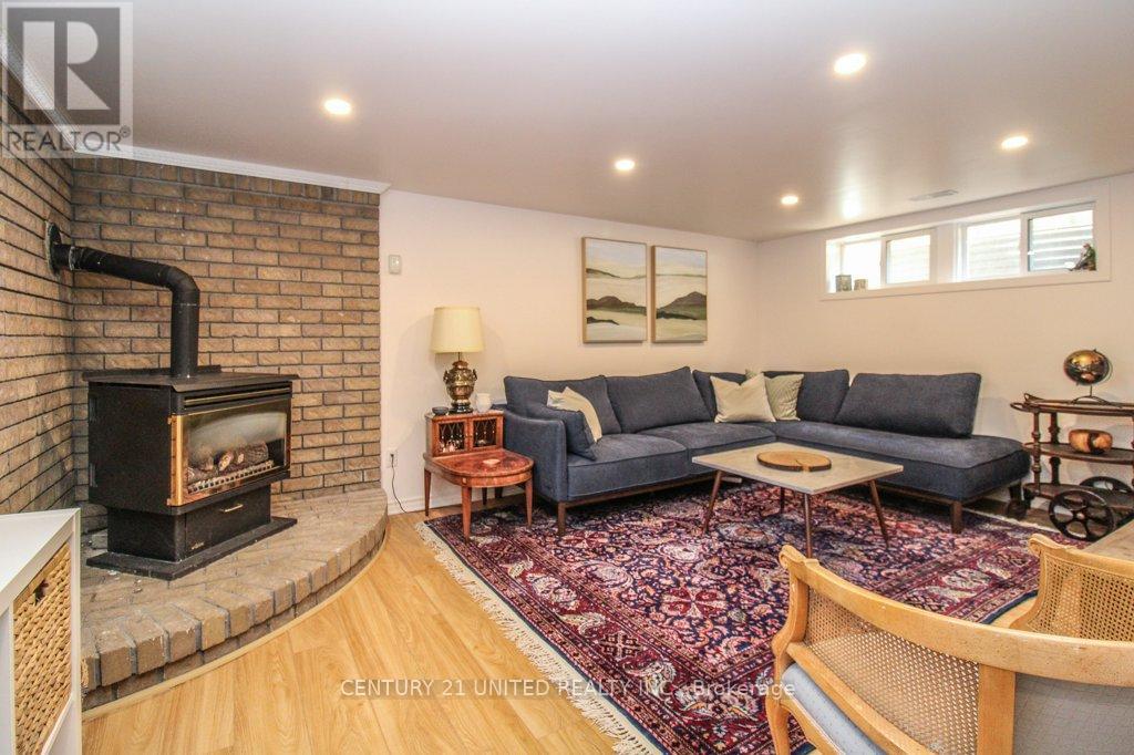 953 Oriole Drive, Peterborough (Northcrest Ward 5), Ontario  K9H 6K6 - Photo 24 - X12871180