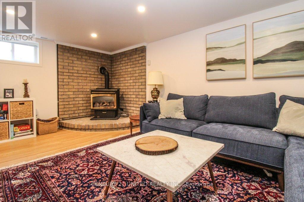 953 Oriole Drive, Peterborough (Northcrest Ward 5), Ontario  K9H 6K6 - Photo 27 - X12871180