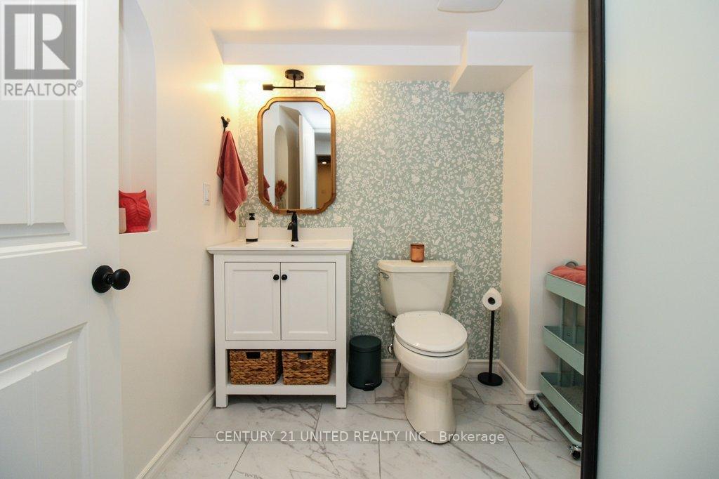 953 Oriole Drive, Peterborough (Northcrest Ward 5), Ontario  K9H 6K6 - Photo 28 - X12871180