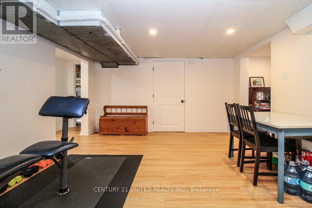 953 Oriole Drive, Peterborough (Northcrest Ward 5), Ontario  K9H 6K6 - Photo 32 - X12871180