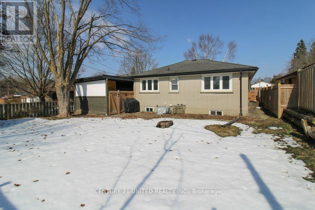 953 Oriole Drive, Peterborough (Northcrest Ward 5), Ontario  K9H 6K6 - Photo 34 - X12871180