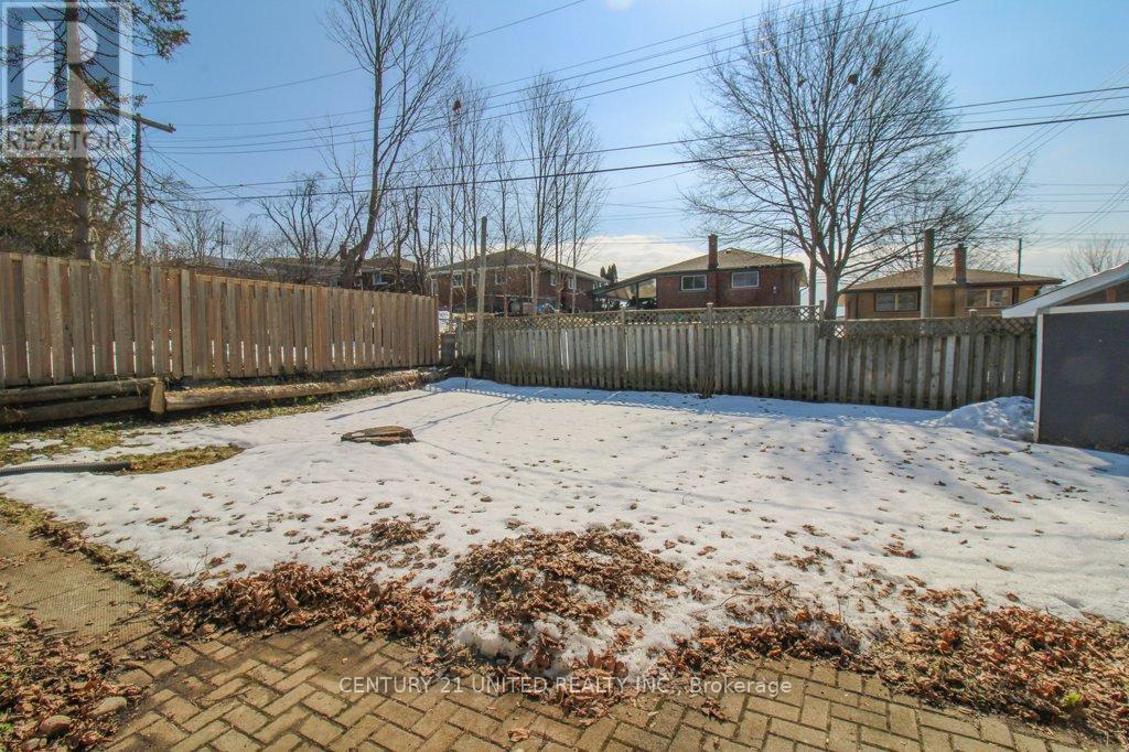 953 Oriole Drive, Peterborough (Northcrest Ward 5), Ontario  K9H 6K6 - Photo 36 - X12871180