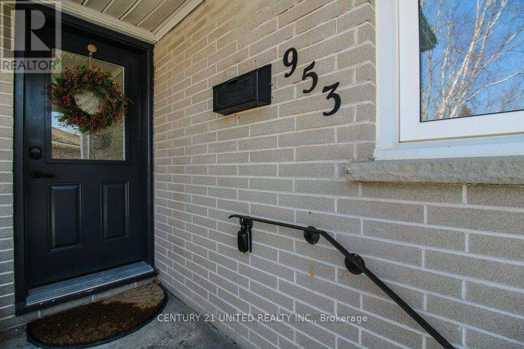 953 Oriole Drive, Peterborough (Northcrest Ward 5), Ontario  K9H 6K6 - Photo 5 - X12871180