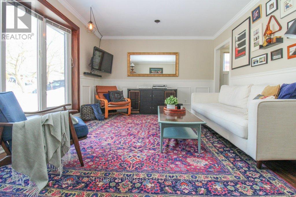 953 Oriole Drive, Peterborough (Northcrest Ward 5), Ontario  K9H 6K6 - Photo 8 - X12871180