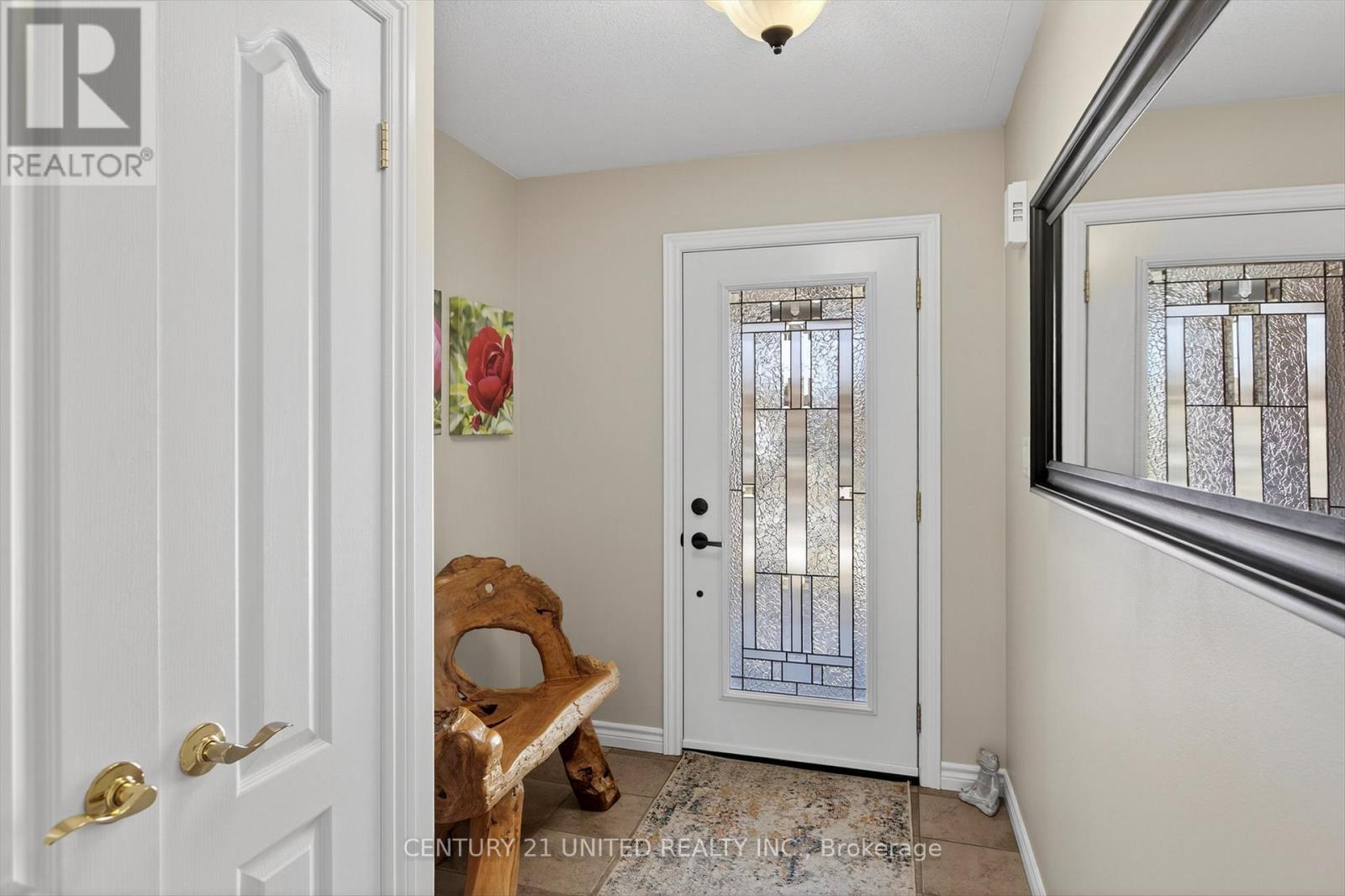 75 Mcgibbon Boulevard, Kawartha Lakes, Ontario  K9V 6G5 - Photo 5 - X12871222