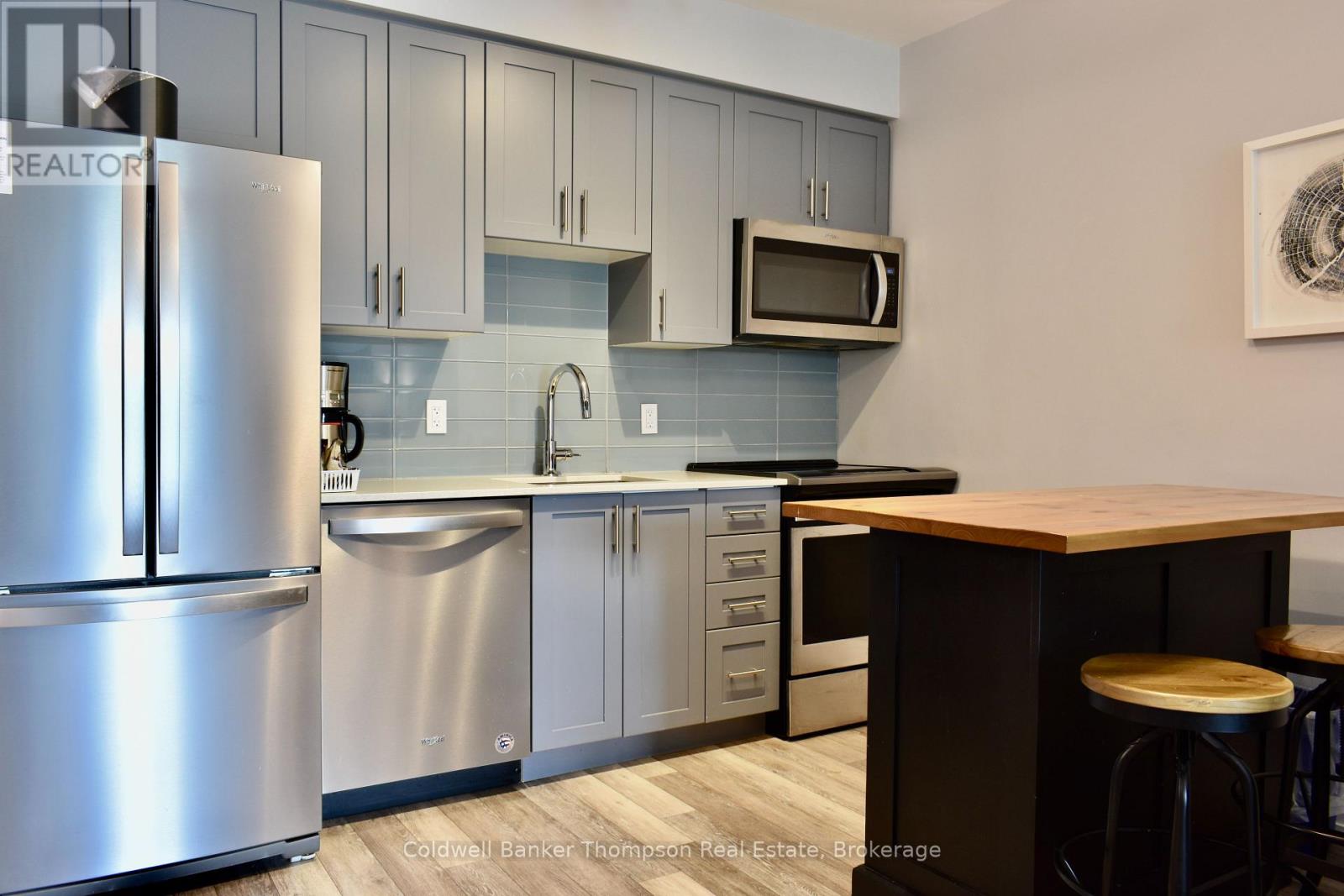 021 - 25 Pen Lake Point Road, Huntsville, Ontario  P1H 1A9 - Photo 2 - X12870988