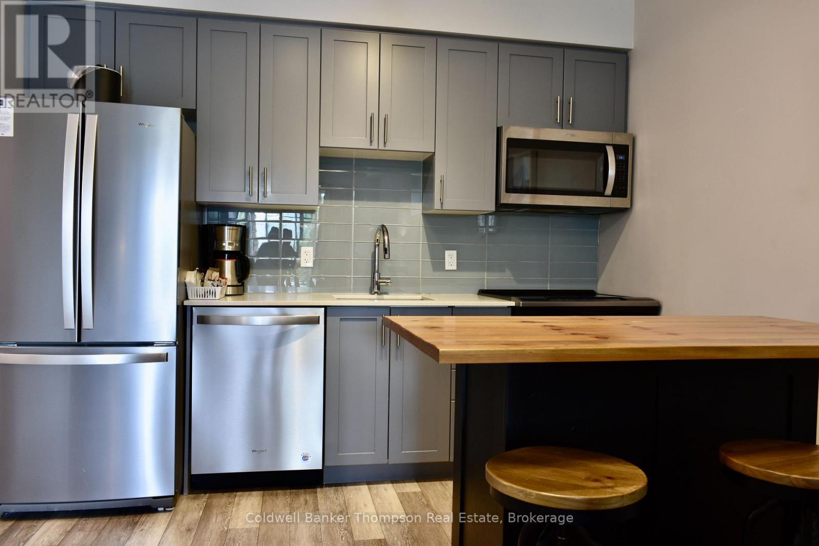 021 - 25 Pen Lake Point Road, Huntsville, Ontario  P1H 1A9 - Photo 3 - X12870988