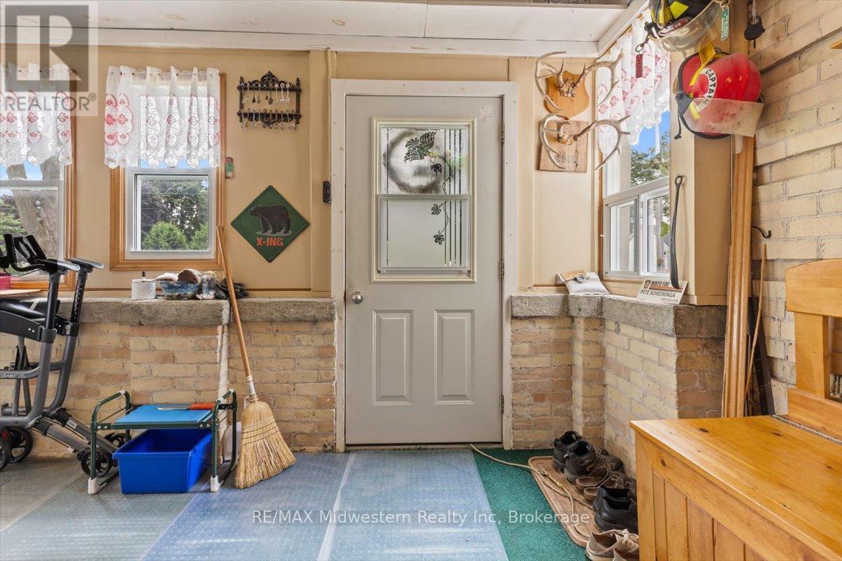 163 John Street S, Minto, Ontario  N0G 1Z0 - Photo 6 - X12871084