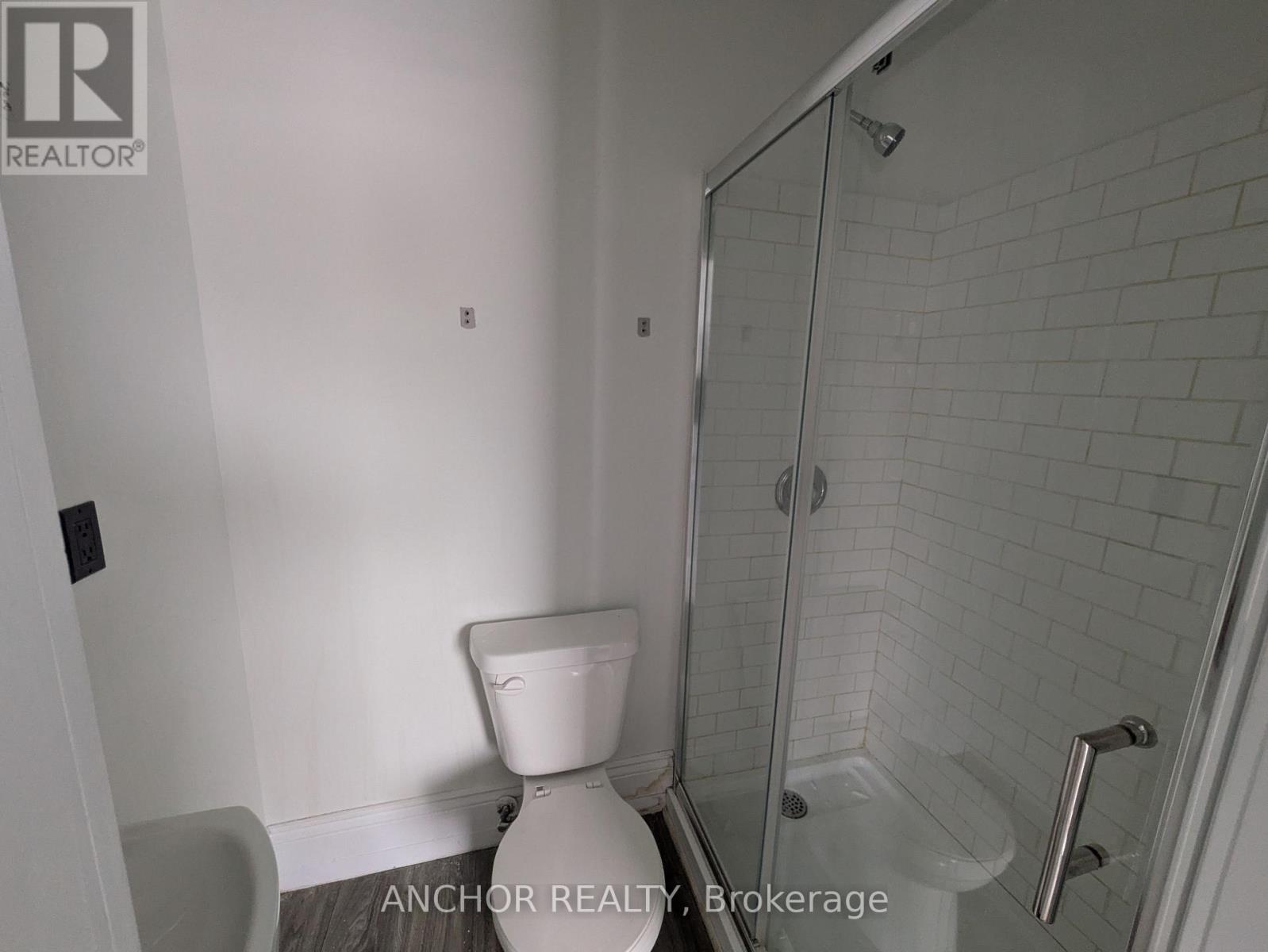 710 Adelaide Street N, London East, Ontario  N5Y 2L5 - Photo 6 - X12867944