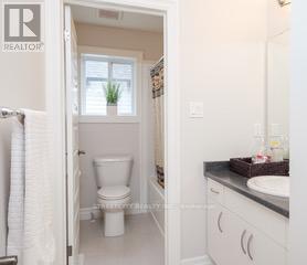 2091 Wateroak Drive, London North, Ontario  N6G 5B4 - Photo 17 - X12871058