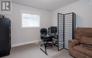 2091 Wateroak Drive, London North, Ontario  N6G 5B4 - Photo 26 - X12871058