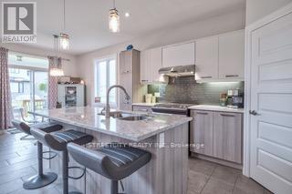 2091 Wateroak Drive, London North, Ontario  N6G 5B4 - Photo 5 - X12871058