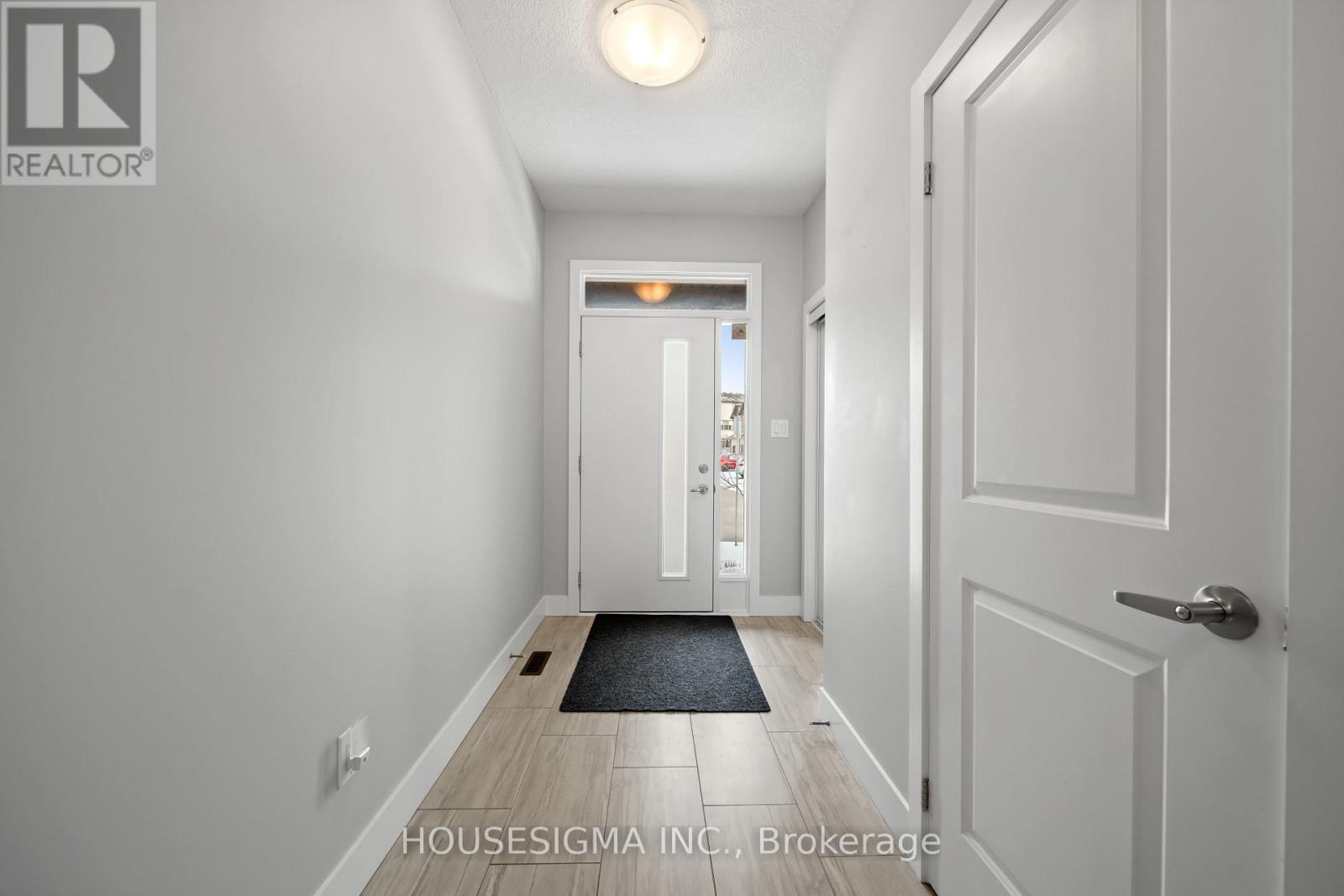 66 - 2070 Meadowgate Boulevard, London South, Ontario  N6M 0H5 - Photo 4 - X12871160