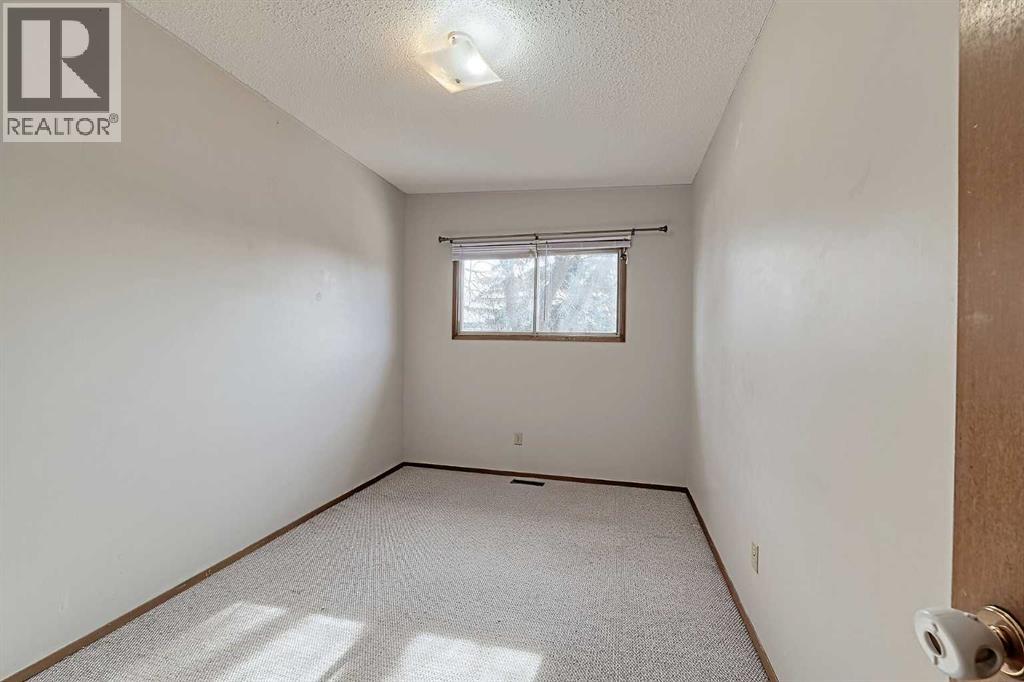 11108 Sacramento Drive Sw, Calgary, Alberta  T2W 0J2 - Photo 19 - A2291153