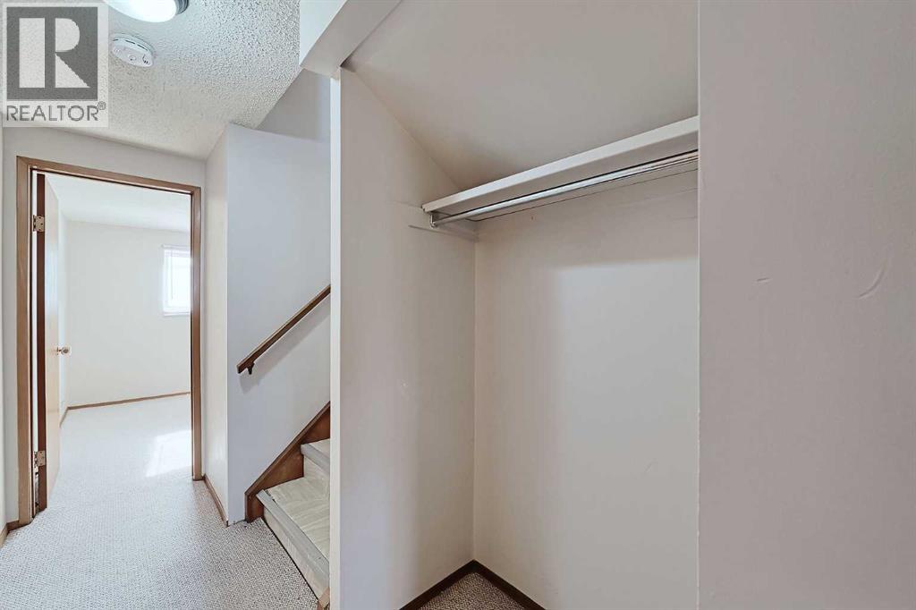 11108 Sacramento Drive Sw, Calgary, Alberta  T2W 0J2 - Photo 25 - A2291153