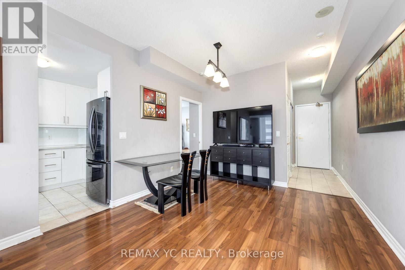 802 - 28 Byng Avenue, Toronto, Ontario  M2N 7H4 - Photo 3 - C12870868