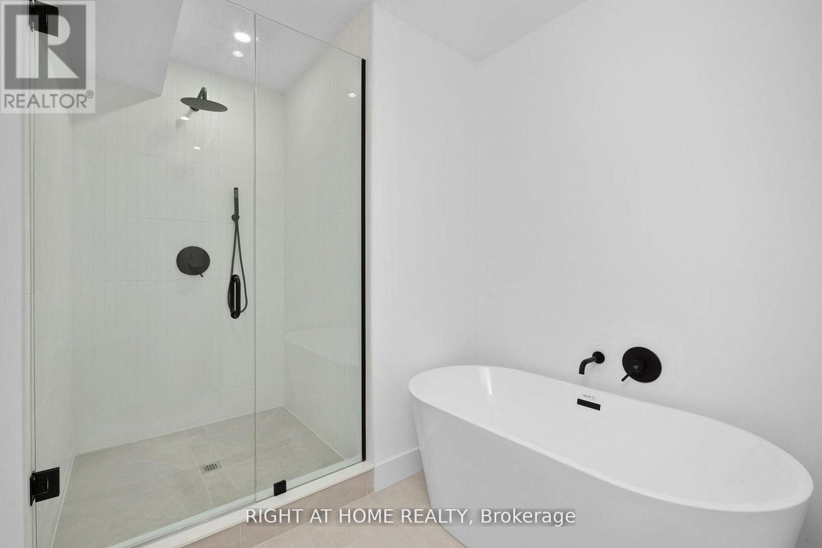 50 Lanark Avenue, Toronto, Ontario  M6C 2B4 - Photo 13 - C12871122