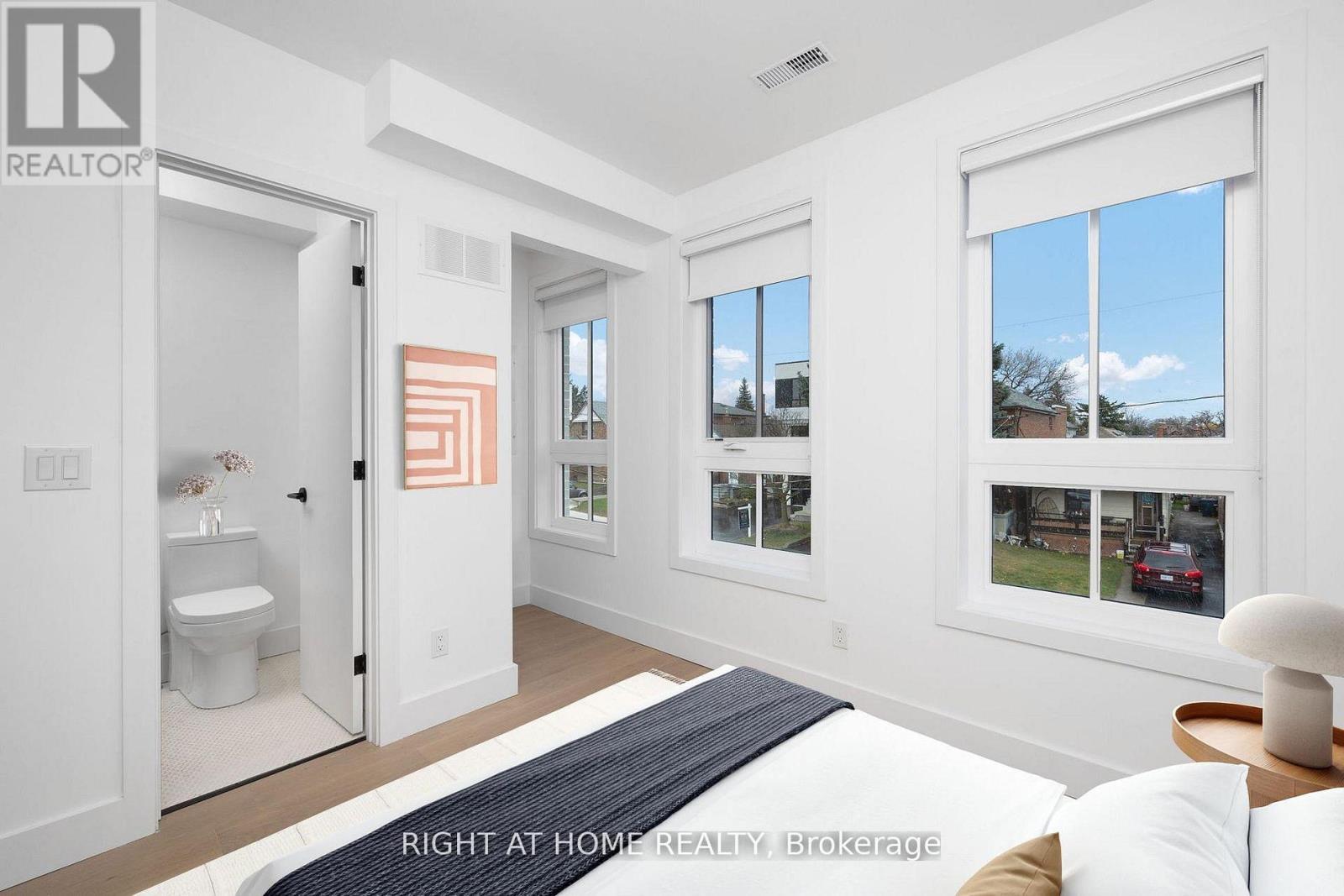 50 Lanark Avenue, Toronto, Ontario  M6C 2B4 - Photo 15 - C12871122