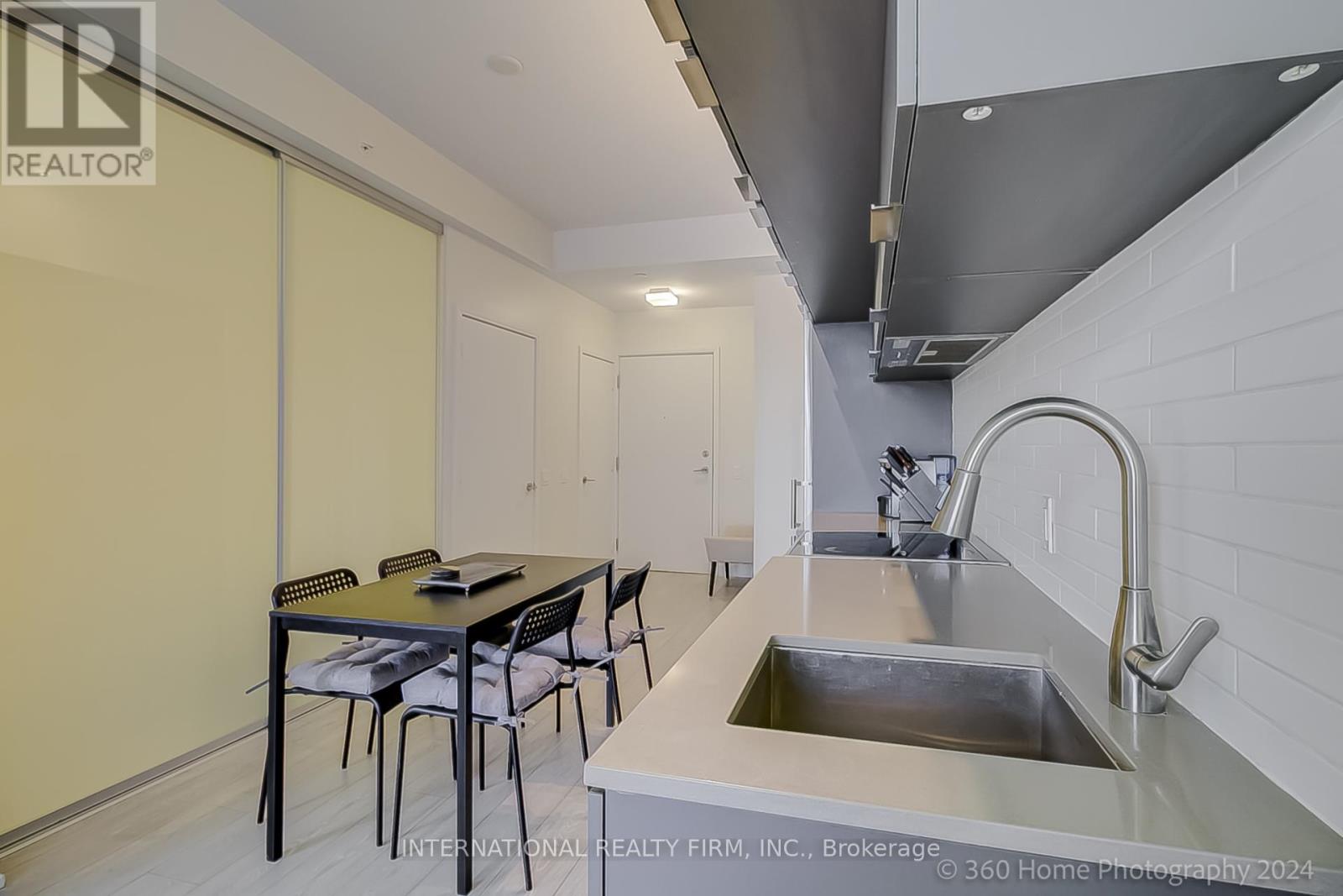 2502 - 181 Dundas Street E, Toronto, Ontario  M5A 0N5 - Photo 14 - C12871194