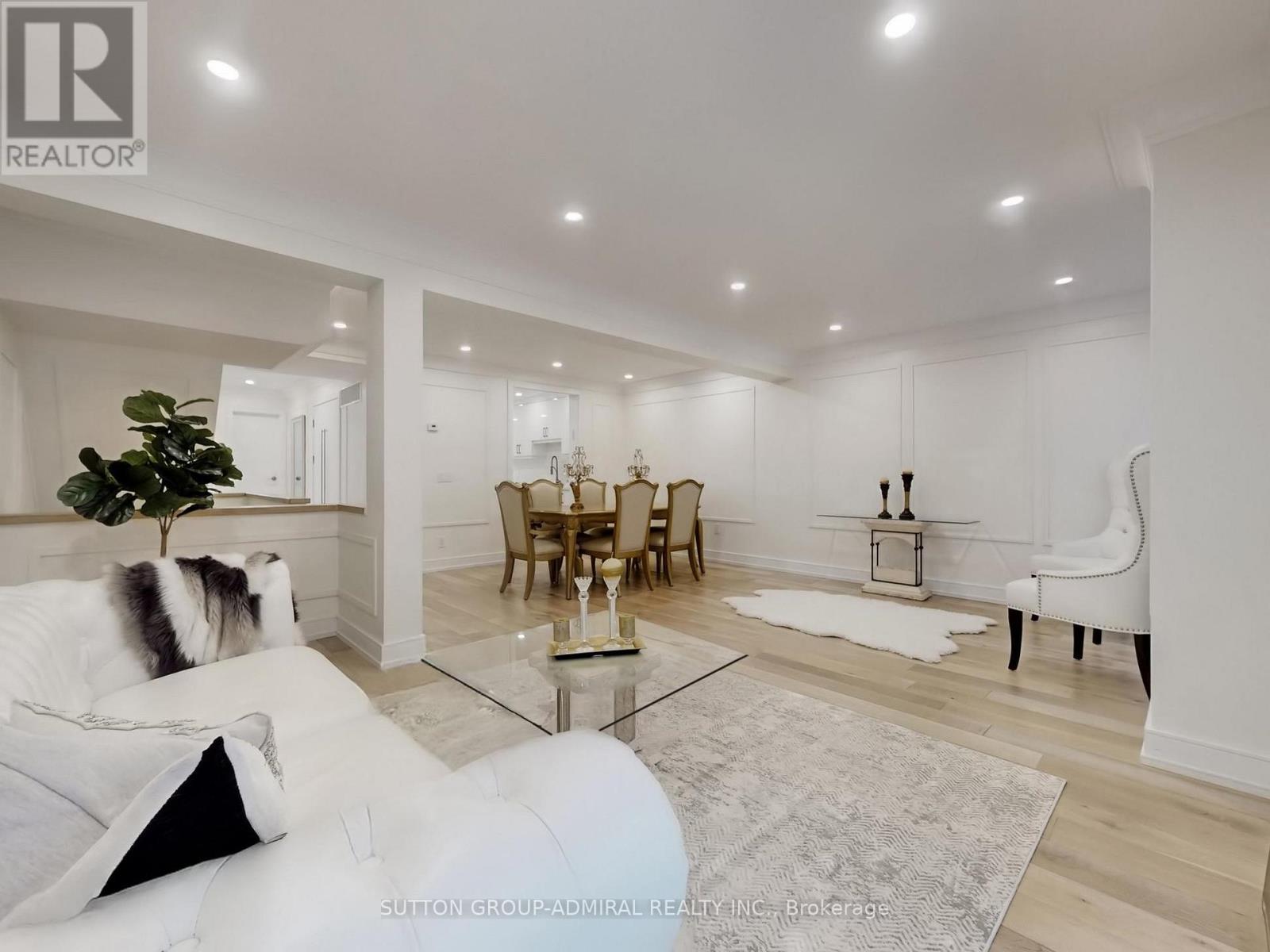 # 2 - 296 TORRESDALE AVENUE, Toronto, Ontario