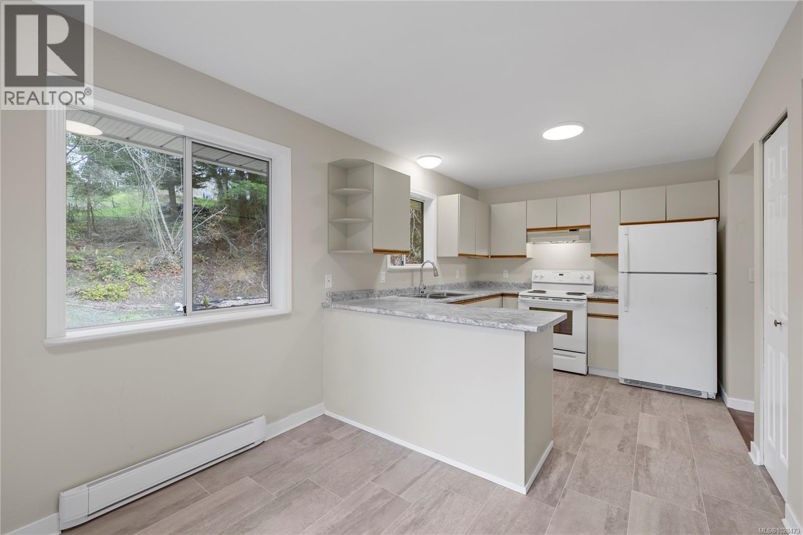 1665 Northwest Bay Rd, Nanoose Bay, British Columbia  V9P 9C4 - Photo 10 - 1028473