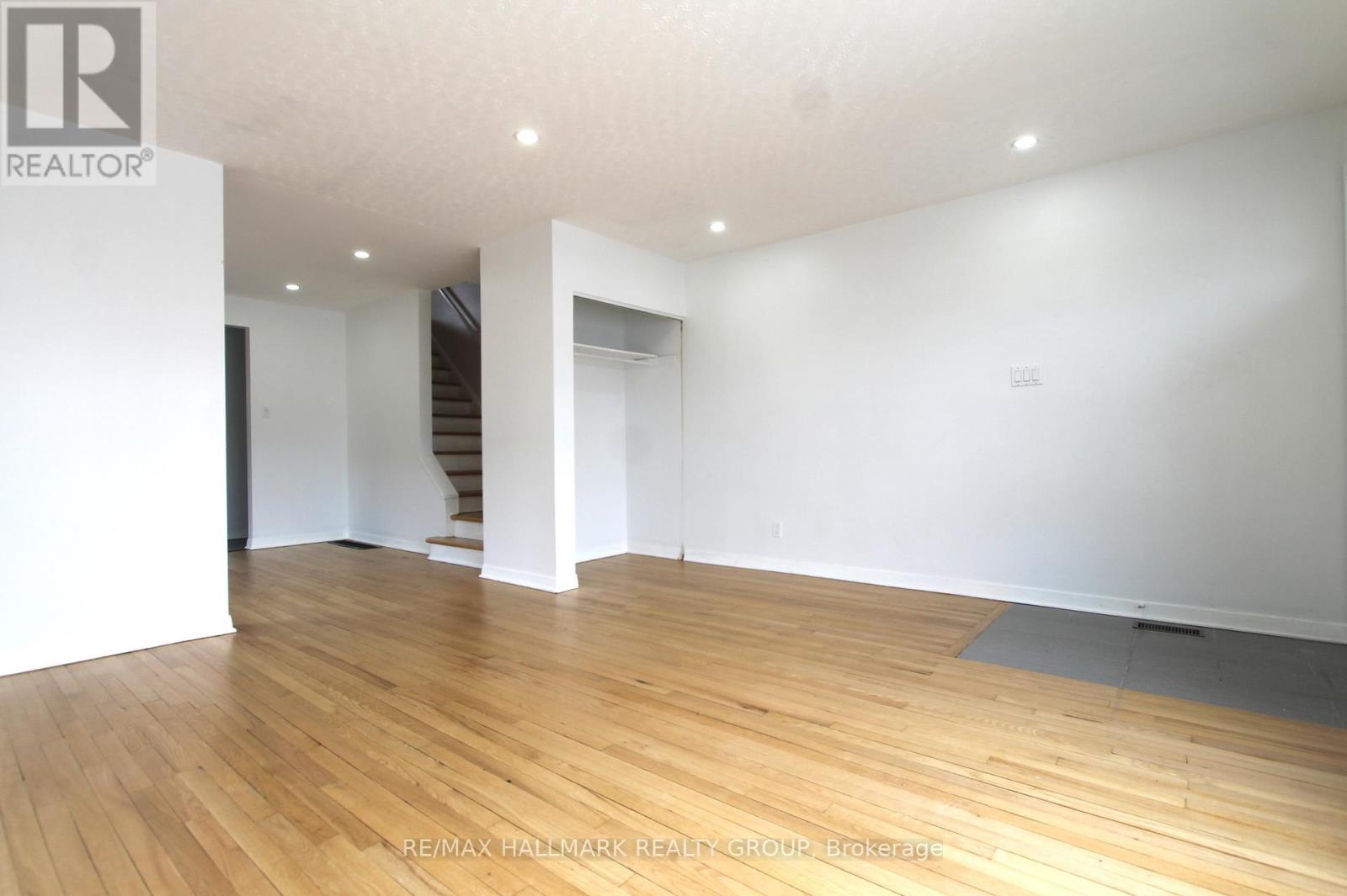 1427 Bellamy Street, Ottawa, Ontario  K2C 1S4 - Photo 5 - X12871000