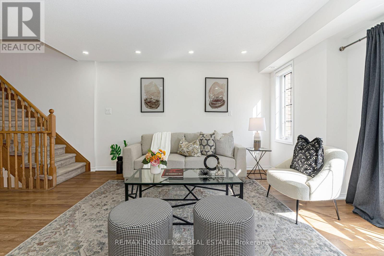 34 Pony Path, Oshawa, Ontario  L1L 0L1 - Photo 7 - E12870866